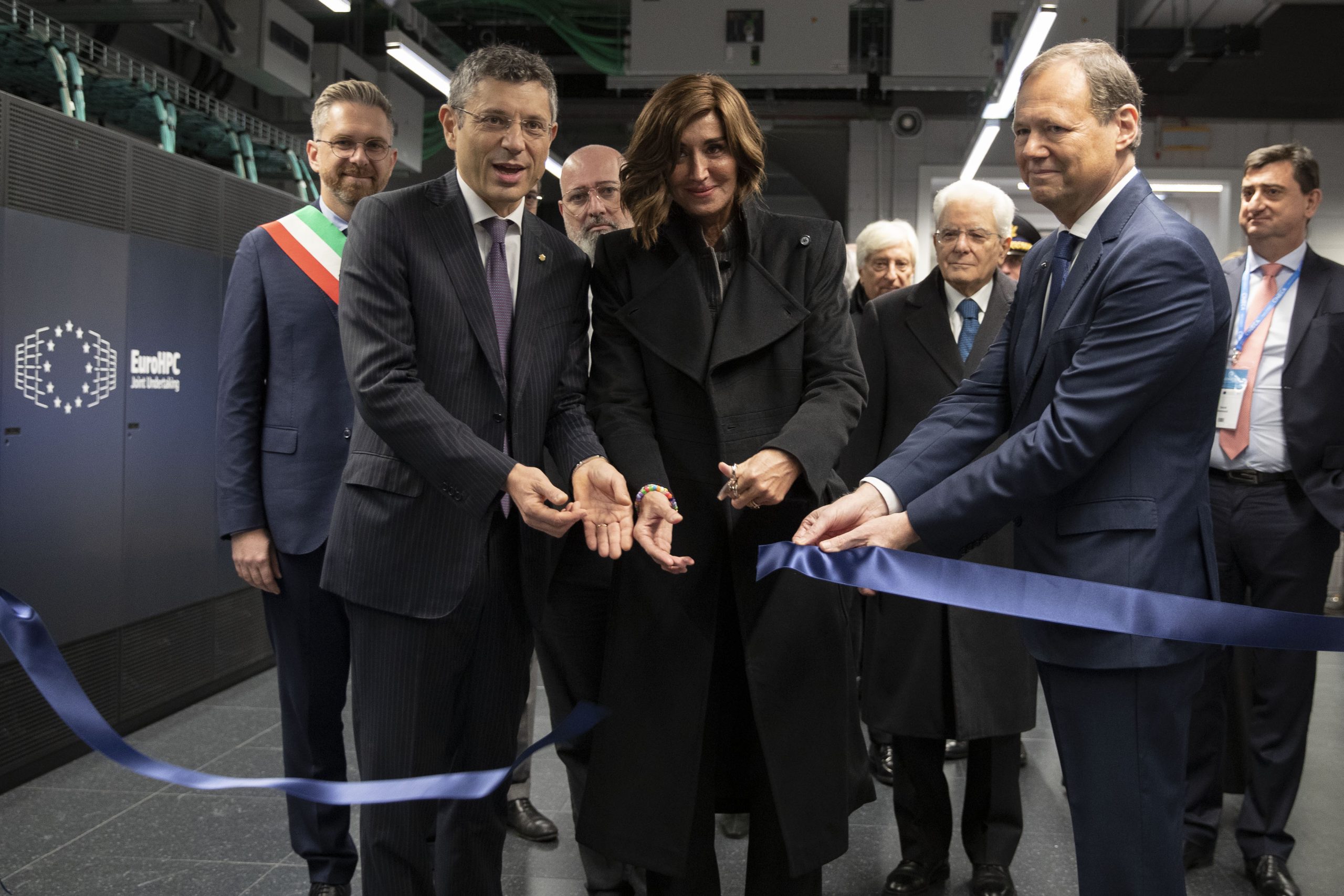 Alla presenza del capo dello Stato si accende il supercomputer Leonardo, il quarto più potente al mondo